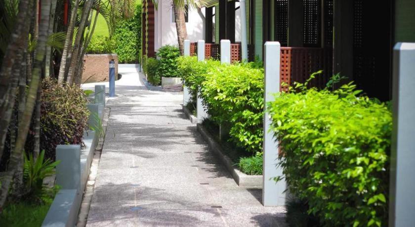 Royal Lee Resort And Spa Nai Yang Beach Exterior foto